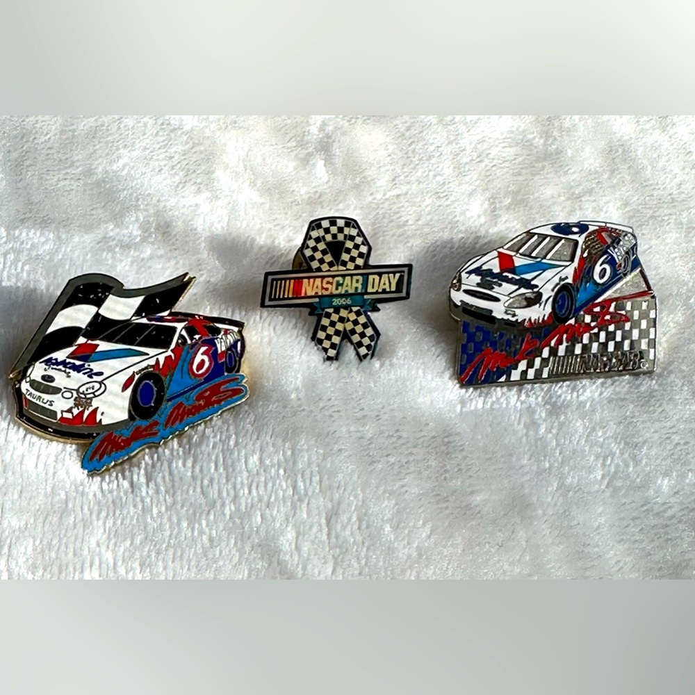 Mark Martin NASCAR pin bundle